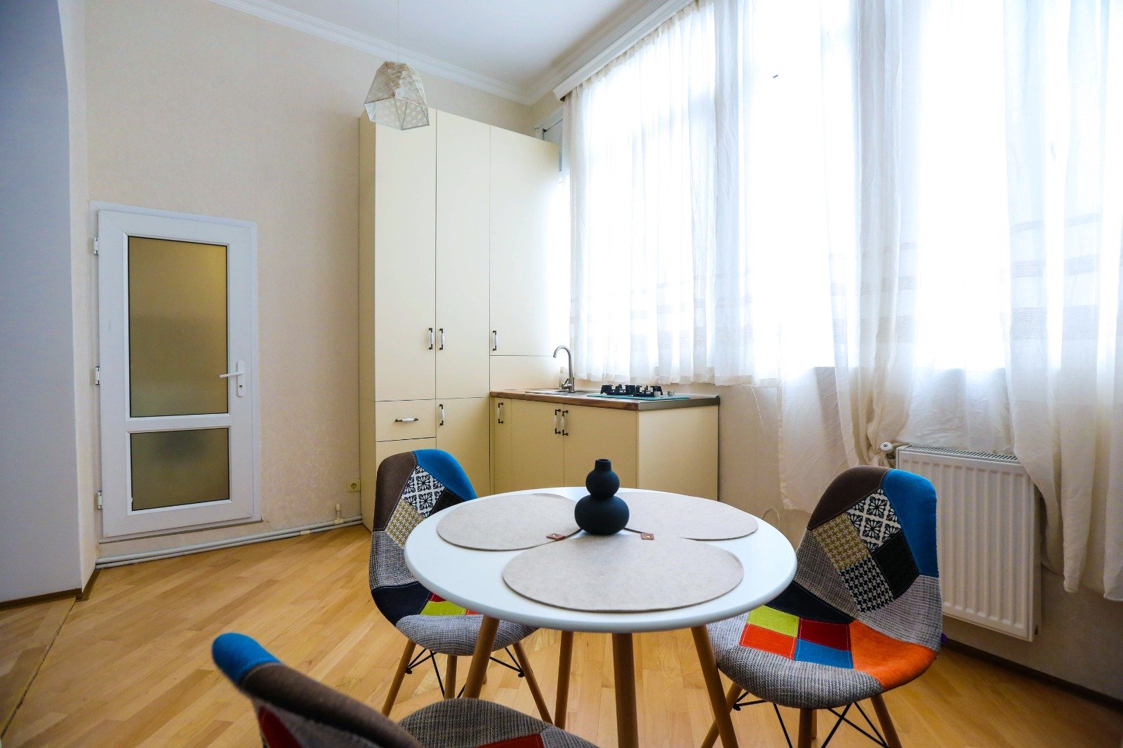 One bedroom apartment for rent On Tabukashvili Street