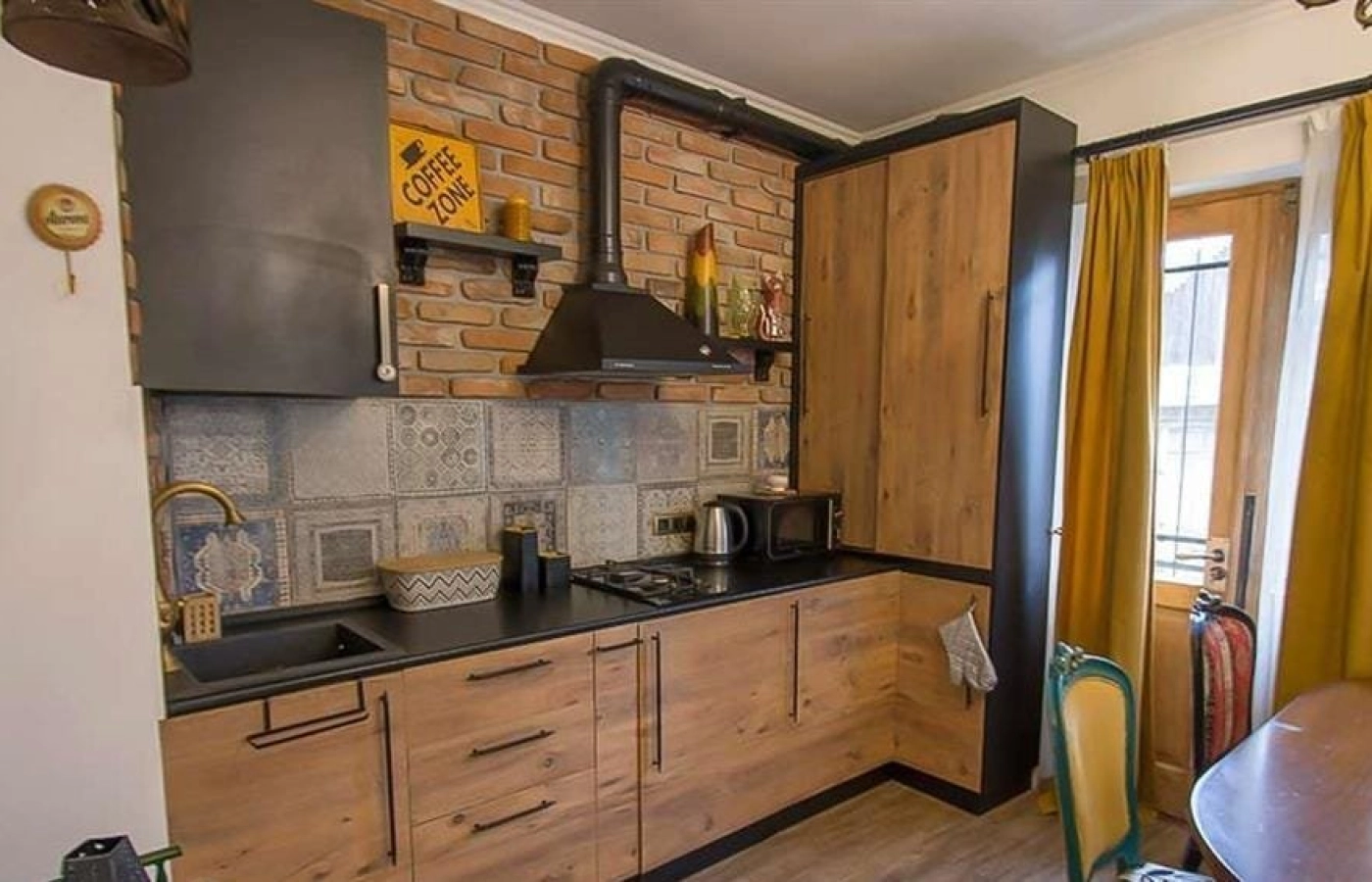 3 Bedroom Apartment For Rent On Mtatsminda