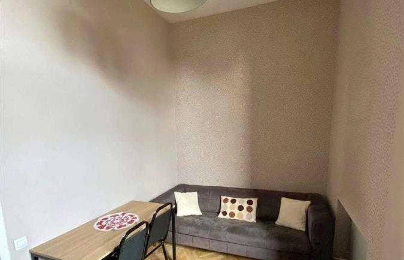 One Bedroom Apartment For Rent On Vera